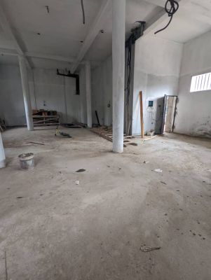 Entrepôt à louer à logbessou