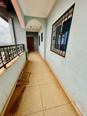 Appartement moderne à louer au lycée d’etoug ebe