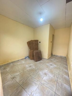 Chambre moderne à louer à nsimeyong moto 100f ou à pied - Image 1