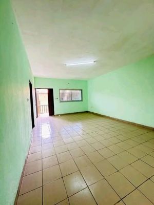 Vaste appartement moderne a mendong gendarmerie. - Image 2