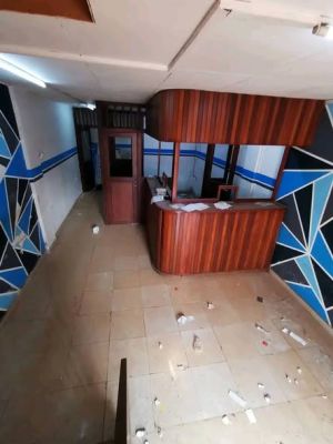 Boutique à louer à ngousso pour multiples usages