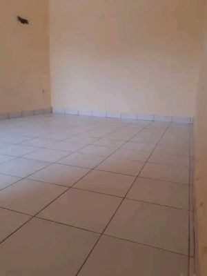 Studio moderne à louer à ngousso