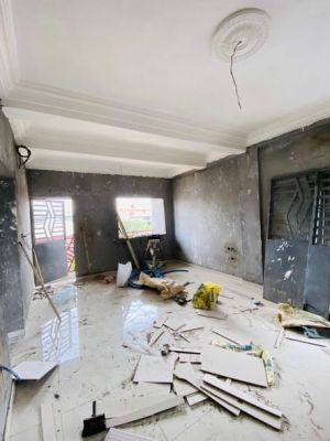 Magnifique appartement moderne nouvellement construit en finition à louer à logpom