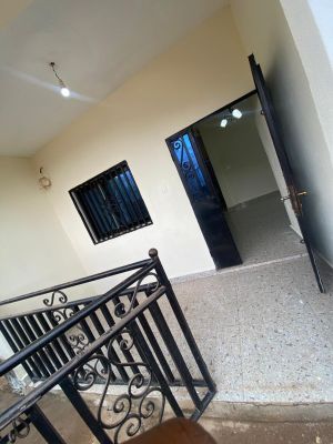Appartement très propre a louer a ngousso