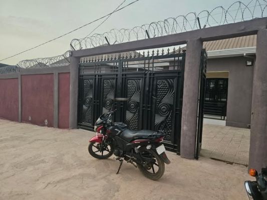 un  appartement  à LOUER dans le quartier Coyah somayah - Image 3