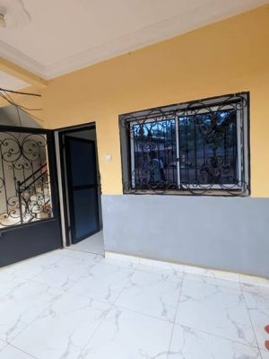 Nkolfoulou studio moderne à louer à 60milles 4+2mois