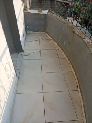 Joli studio moderne déjà libéré disponible à logpom camara laye