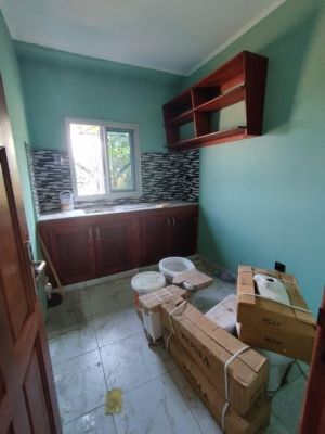 Grand studio vip 60.000f tout neuf, bien propre, pas de moto à prendre