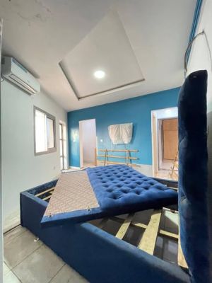 Chambre moderne nouvellement construite *climatisé* a kotto banguè sur le goudron
