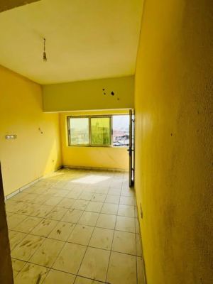 Appartement moderne à louer à new bell situé en bordure de route