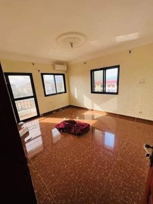 Nouvelle appartement disponible a f3 au bord du goudron au 1er