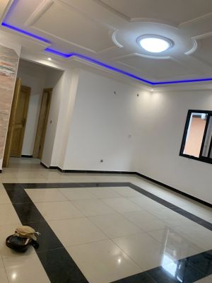 Studio moderne a BITENG total en bordure de route parking eau chaude - Image 2