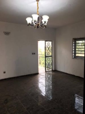 Vaste Appartement MODERNE  a louer a Obili - Image 3