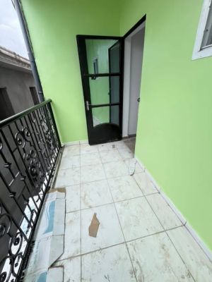 Magnifique studio moderne staffe a louer a pk12