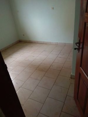 Studio moderne a louer a Logbessou - Image 2