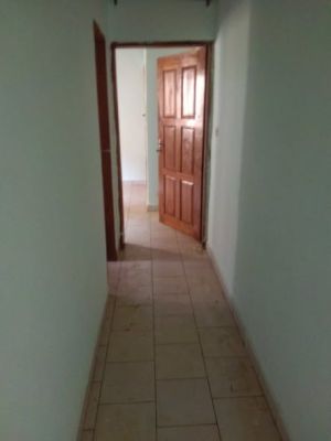 Studio moderne a louer a Logbessou - Image 3