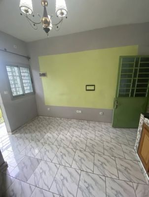 Chambre propre a louer a yassa