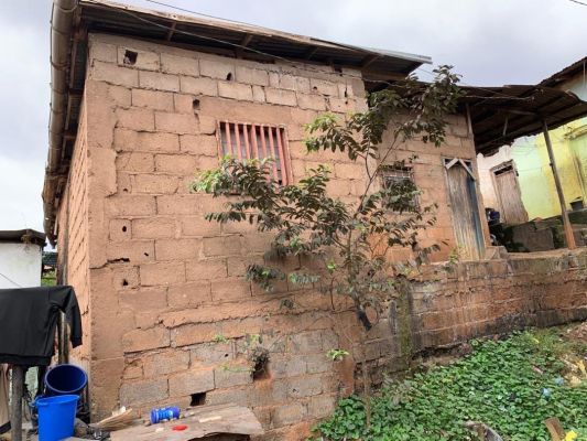 Maison plus terrain 200 m2 à vendre à nkomkana à 150 mètres de la route principale - Image 2