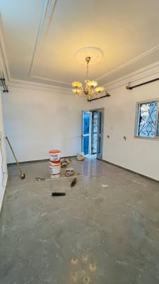 Appartement au rez-de-chaussée à kotto banguè