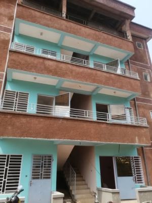 Studio moderne a louer a tsinga village
